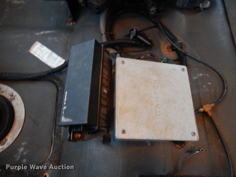 image for item MM9627 2010 Freightliner Business Class M2  utility / service truck