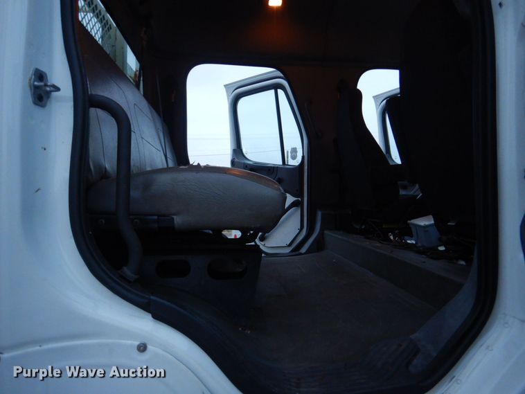 image for item MM9627 2010 Freightliner Business Class M2  utility / service truck