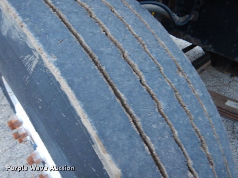 image for item MM9627 2010 Freightliner Business Class M2  utility / service truck