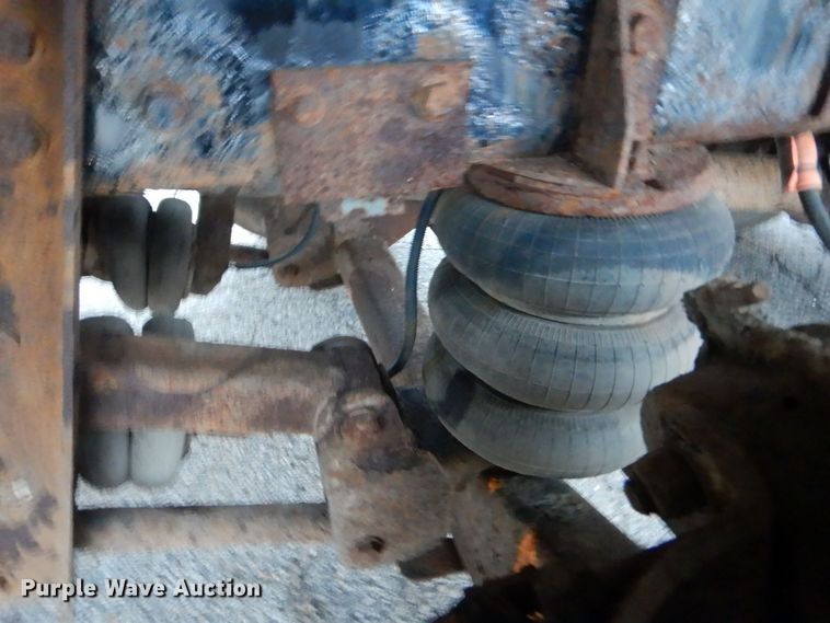 image for item MM9627 2010 Freightliner Business Class M2  utility / service truck