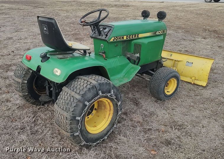 John Deere 400 lawn tractor in Andover, KS Item MM9948 sold Purple Wave