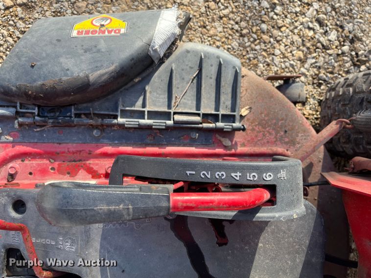 image for item MN9516 Snapper SR1433  lawn mower