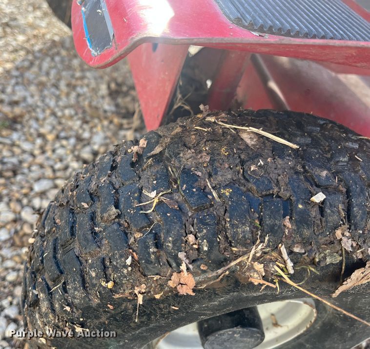 image for item MN9516 Snapper SR1433  lawn mower