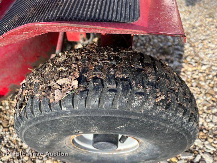 image for item MN9516 Snapper SR1433  lawn mower