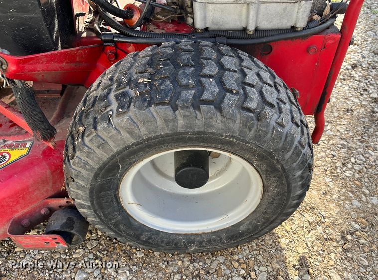 image for item MN9516 Snapper SR1433  lawn mower