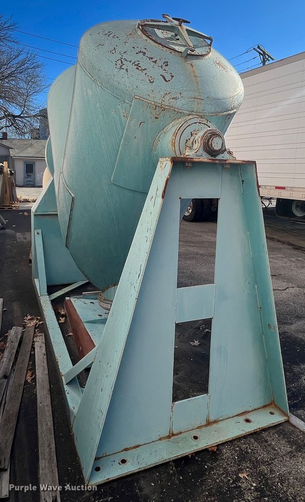 image for item MN9522 (2) Patterson-Kelly twin shell dry blenders