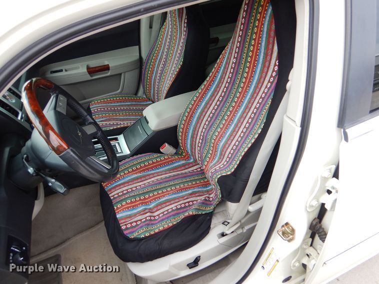 image for item MP9040 2006 Chrysler 300C