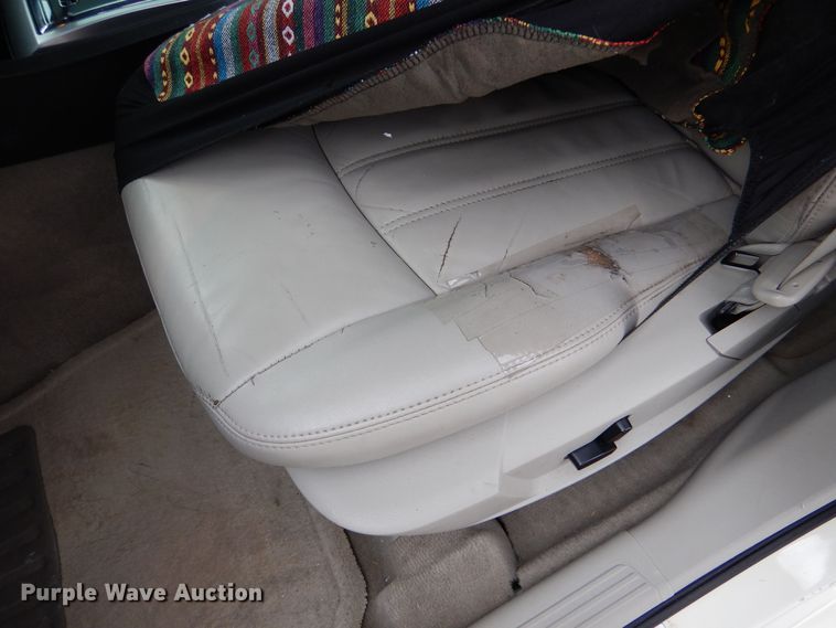 image for item MP9040 2006 Chrysler 300C