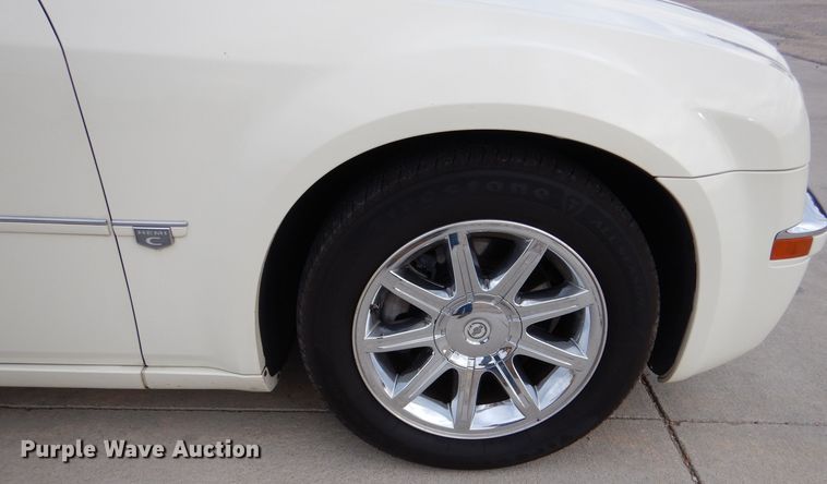 image for item MP9040 2006 Chrysler 300C