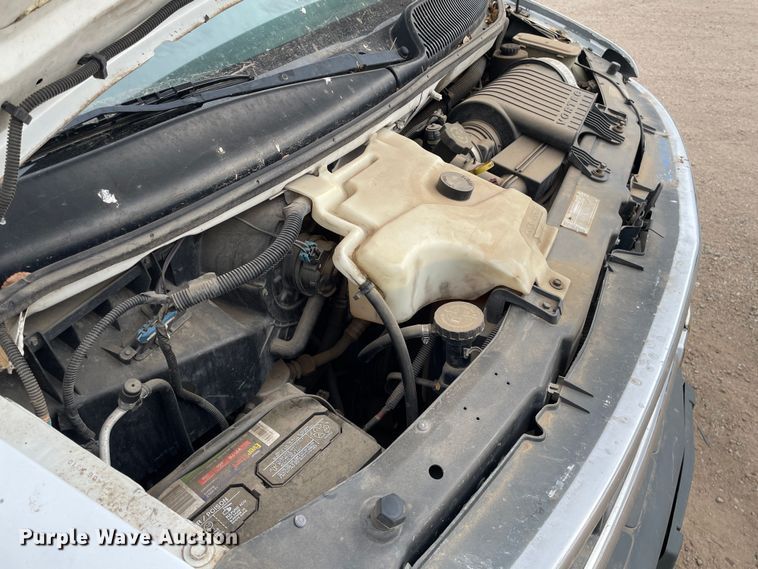 image for item MP9041 2002 Chevrolet Express 3500  van