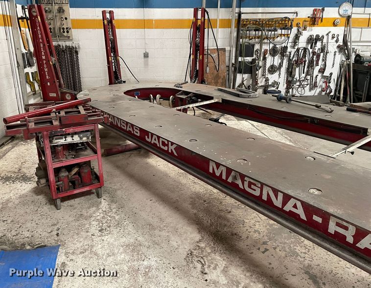 image for item MP9042 Kansas Jack Magna-Rack  collision frame straightener