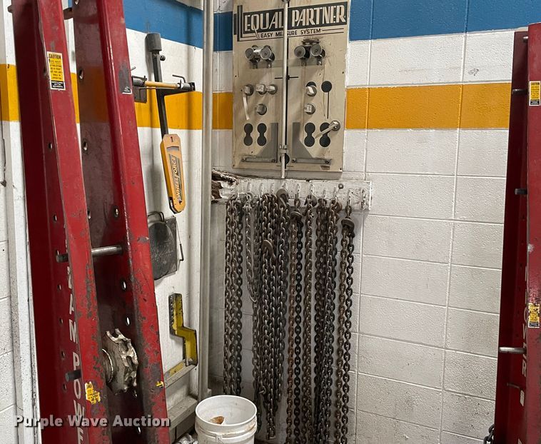 image for item MP9042 Kansas Jack Magna-Rack  collision frame straightener