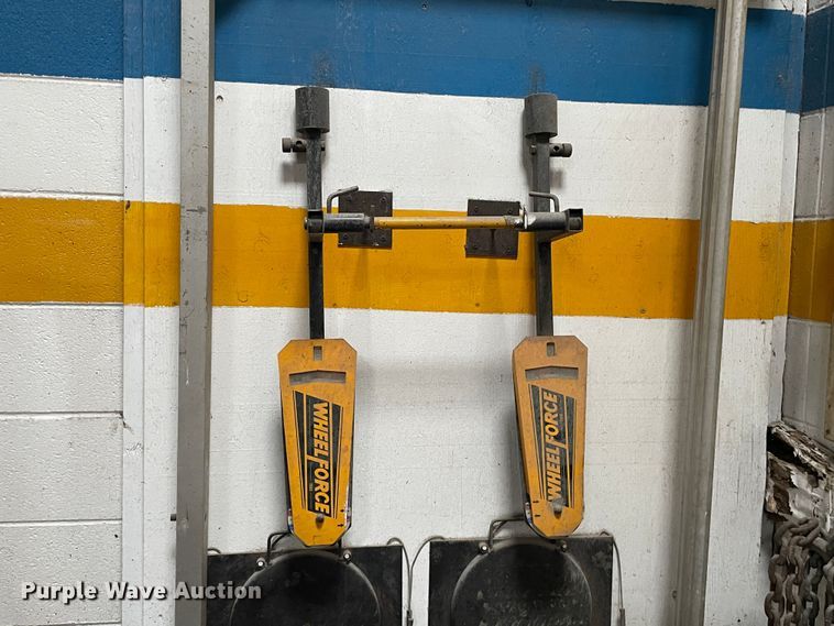 image for item MP9042 Kansas Jack Magna-Rack  collision frame straightener