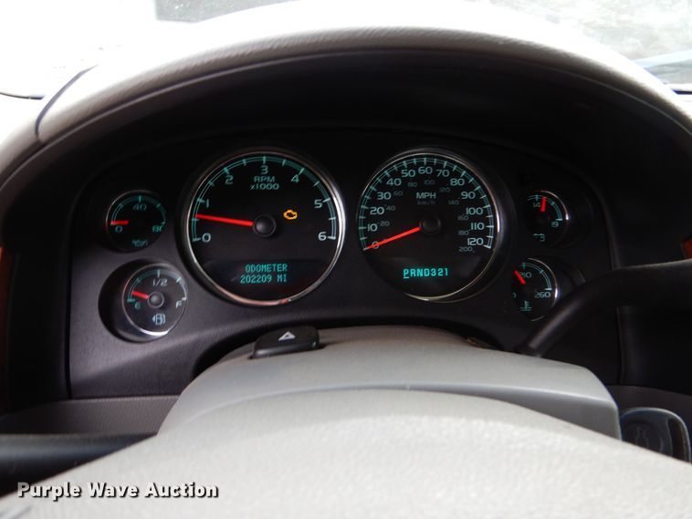 image for item MP9057 2008 Chevrolet Silverado 1500  Ext. Cab pickup truck