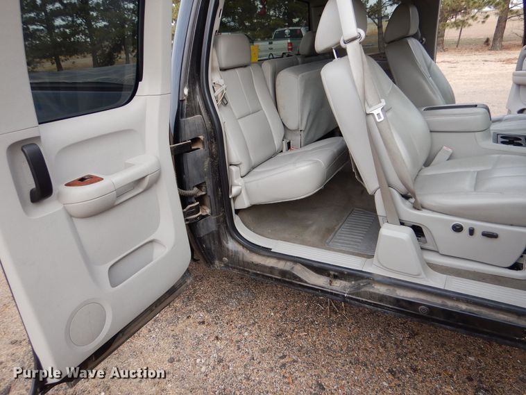 image for item MP9057 2008 Chevrolet Silverado 1500  Ext. Cab pickup truck