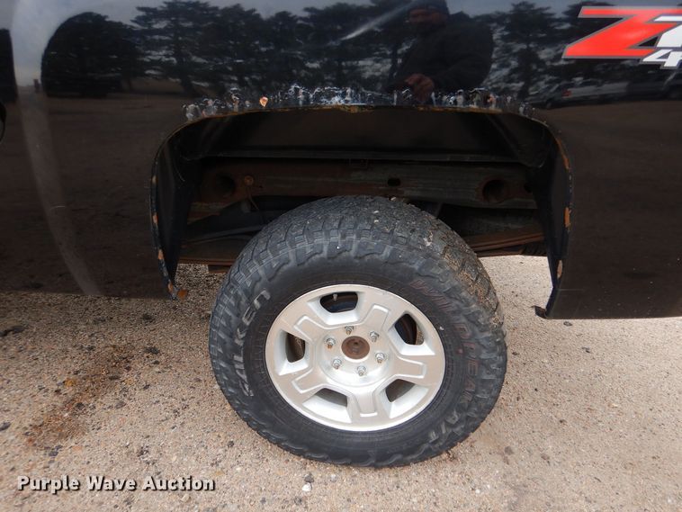 image for item MP9057 2008 Chevrolet Silverado 1500  Ext. Cab pickup truck