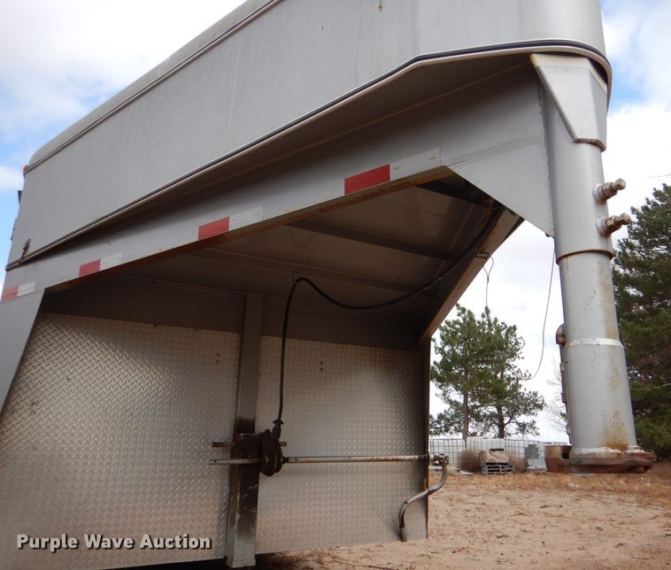 image for item MT9822 2011 Titan GN-140-8-22  enclosed cargo trailer