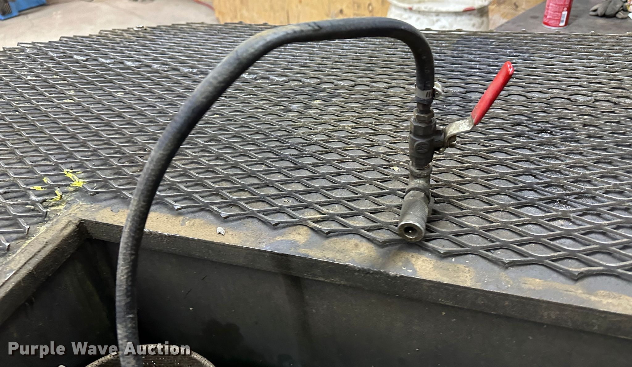 Parts cleaner in Quinter, KS Item JD9622 sold Purple Wave