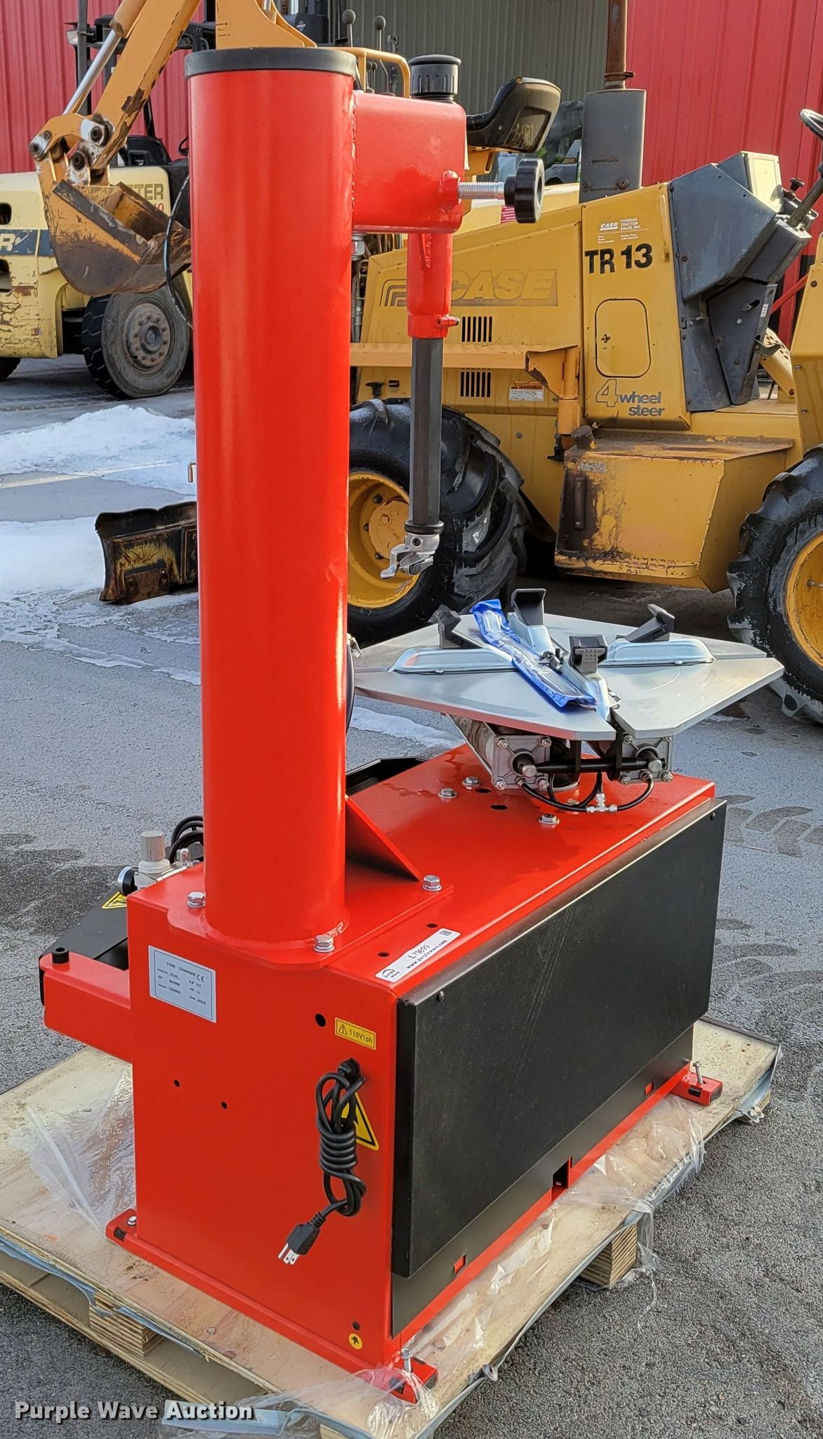 2022 Tyre Changer TC24 tire machine in Waterloo, NE Item LY9899 sold