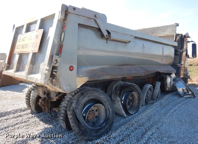 image for item DK2041 2020 Volvo VHD  dump truck