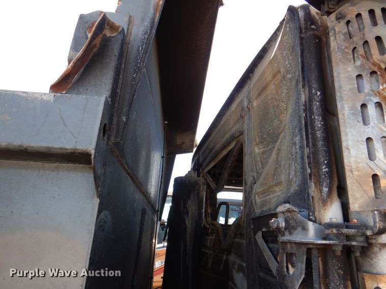 image for item DK2041 2020 Volvo VHD  dump truck