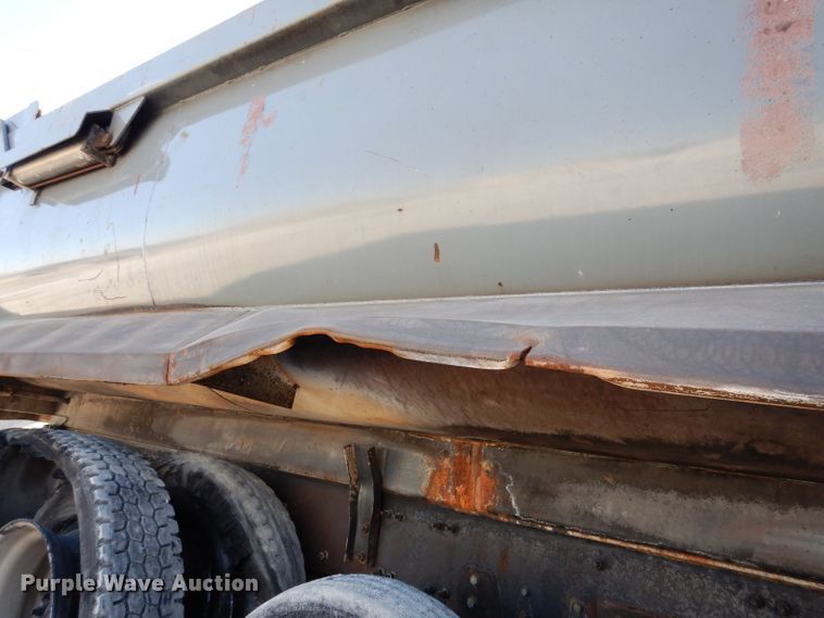 image for item DK2041 2020 Volvo VHD  dump truck