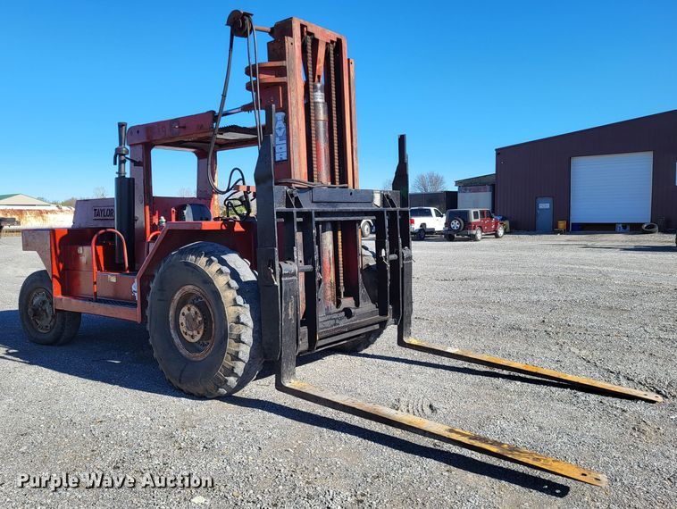 image for item DO3530 1971 Taylor Y-20-BW0  forklift