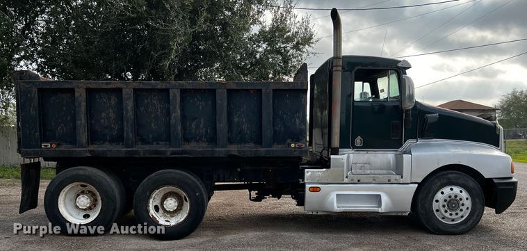 image for item DQ1946 1992 Kenworth T660  dump truck