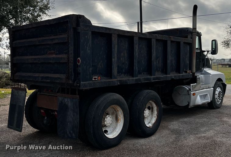 image for item DQ1946 1992 Kenworth T660  dump truck