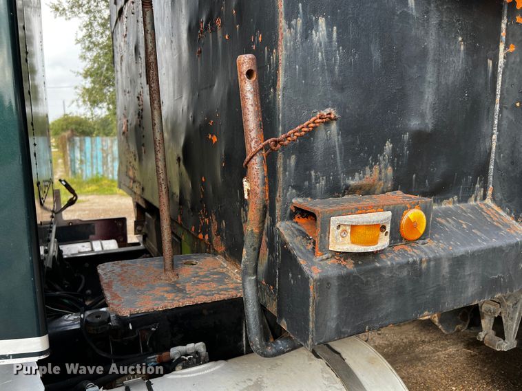 image for item DQ1946 1992 Kenworth T660  dump truck