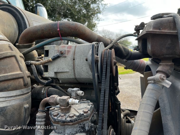 image for item DQ1946 1992 Kenworth T660  dump truck