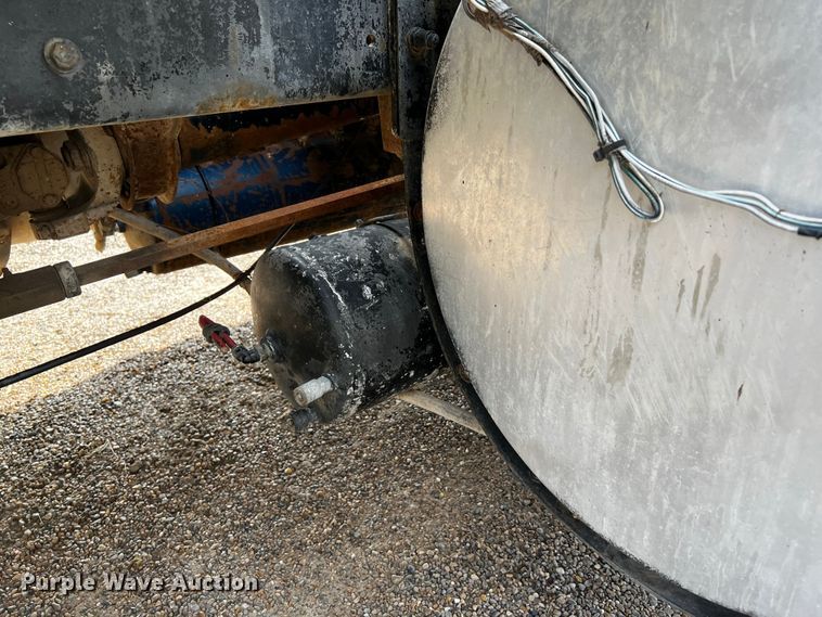 image for item DQ1946 1992 Kenworth T660  dump truck