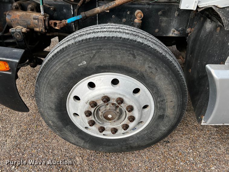 image for item DQ1946 1992 Kenworth T660  dump truck