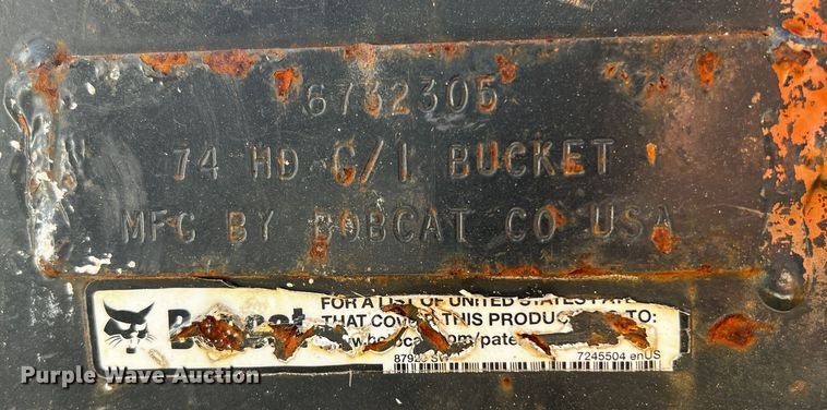 image for item DQ1947 2016 Bobcat S740  skid steer loader