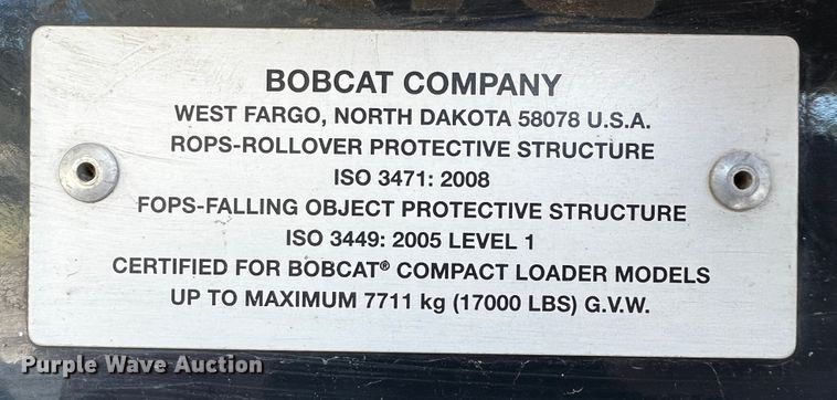 image for item DQ1947 2016 Bobcat S740  skid steer loader