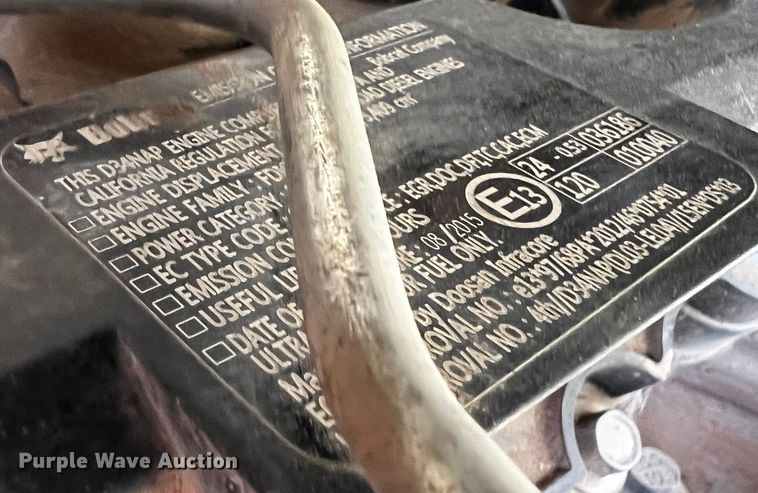 image for item DQ1947 2016 Bobcat S740  skid steer loader