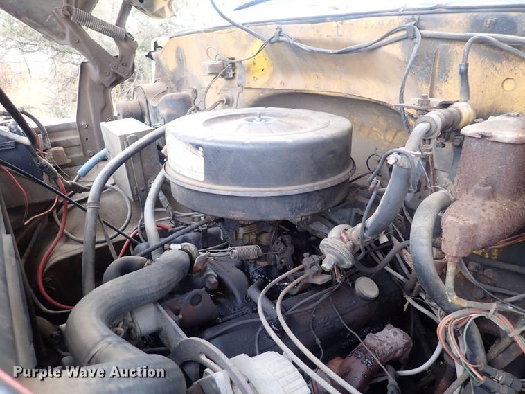 image for item DQ3898 1975 GMC 6000  bucket truck