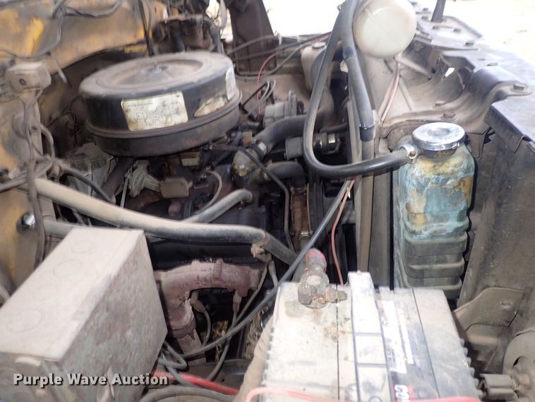 image for item DQ3898 1975 GMC 6000  bucket truck