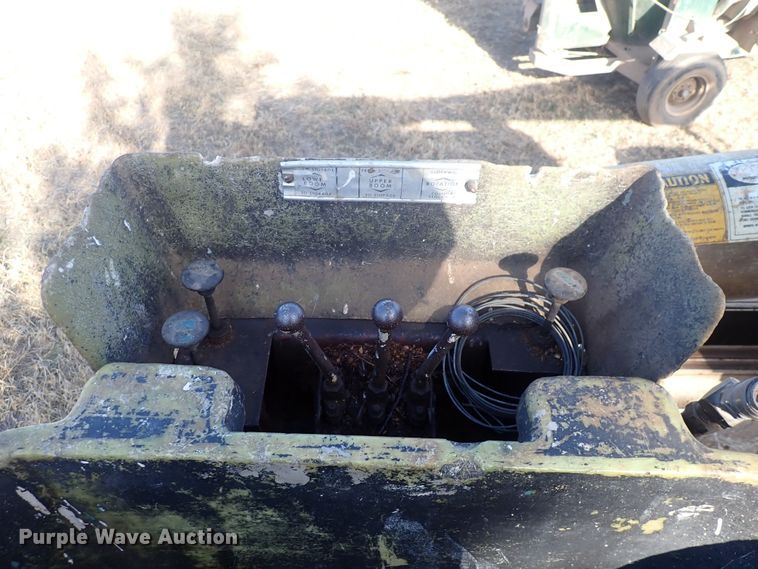 image for item DQ3898 1975 GMC 6000  bucket truck