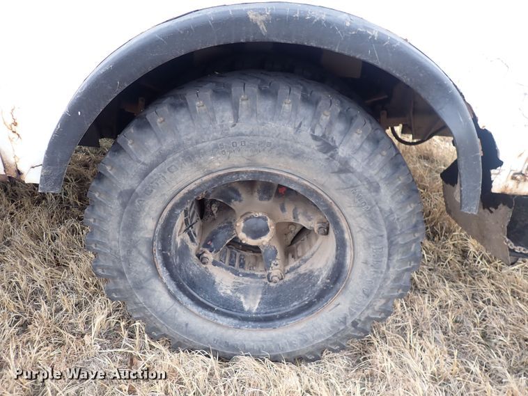 image for item DQ3898 1975 GMC 6000  bucket truck