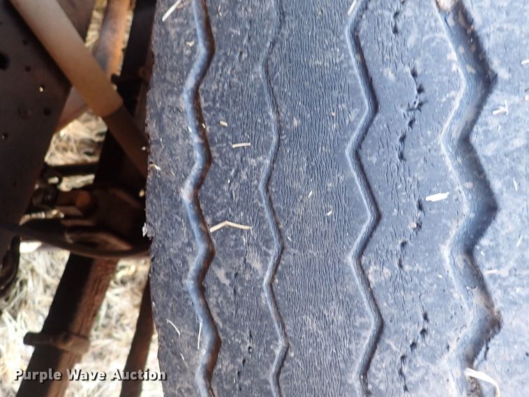 image for item DQ3898 1975 GMC 6000  bucket truck