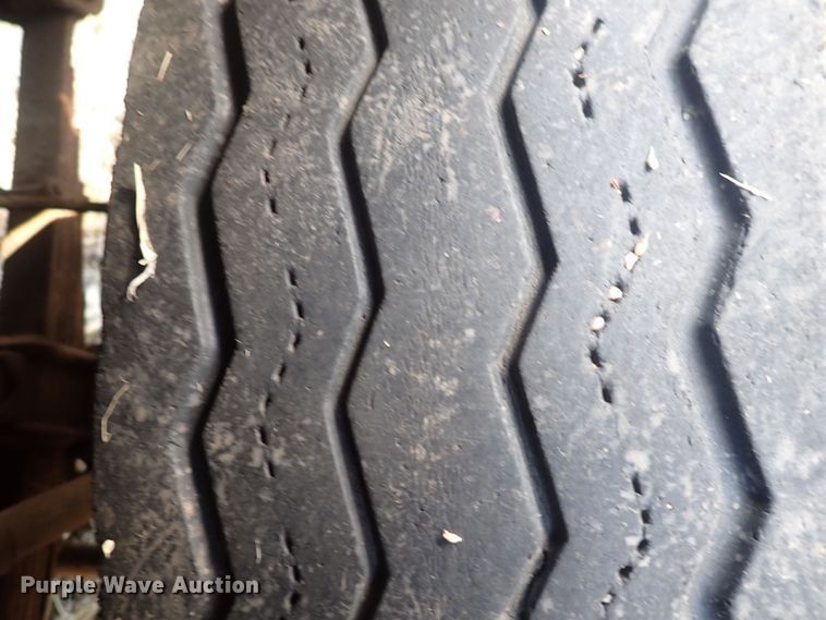 image for item DQ3898 1975 GMC 6000  bucket truck