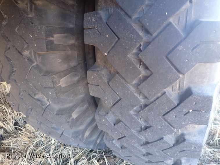 image for item DQ3898 1975 GMC 6000  bucket truck