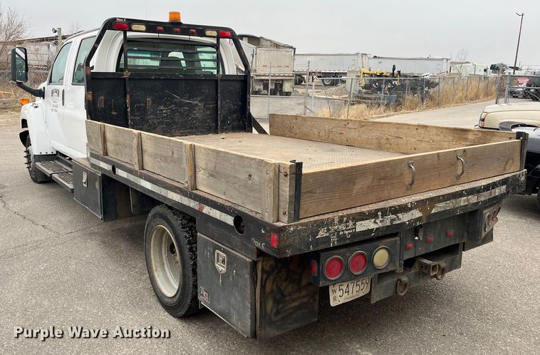 image for item DQ5060 2008 Chevrolet C5500  Crew Cab flatbed truck