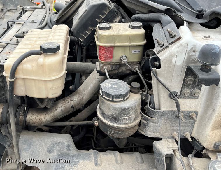 image for item DQ5060 2008 Chevrolet C5500  Crew Cab flatbed truck