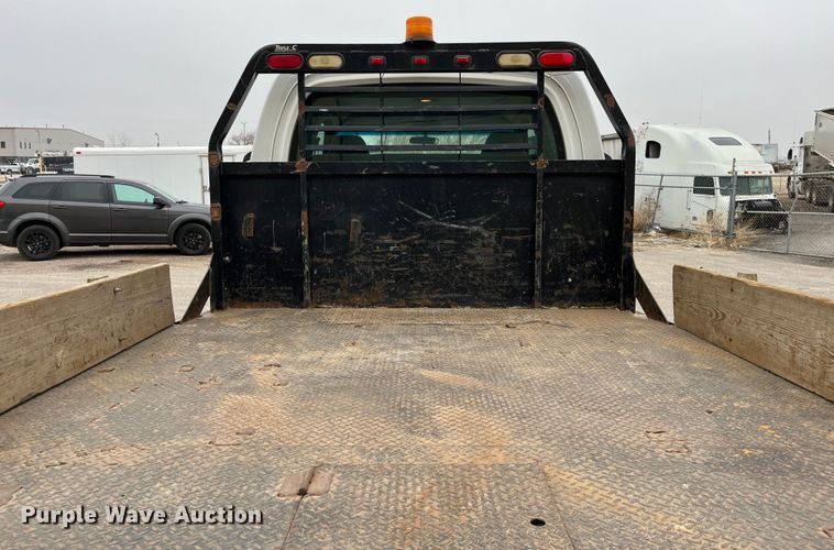 image for item DQ5060 2008 Chevrolet C5500  Crew Cab flatbed truck