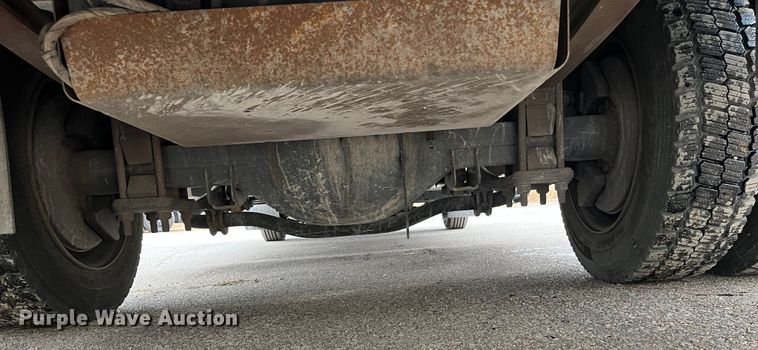 image for item DQ5060 2008 Chevrolet C5500  Crew Cab flatbed truck