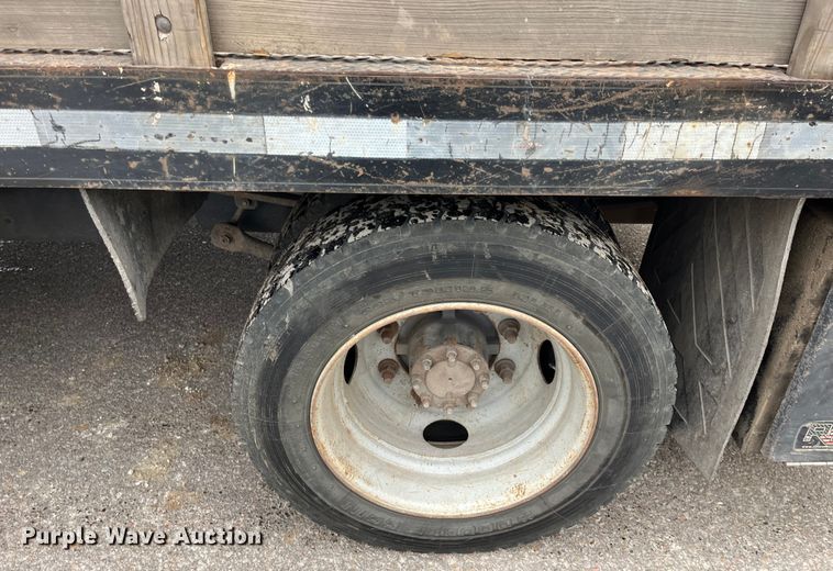 image for item DQ5060 2008 Chevrolet C5500  Crew Cab flatbed truck