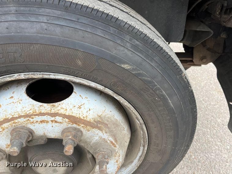 image for item DQ5060 2008 Chevrolet C5500  Crew Cab flatbed truck