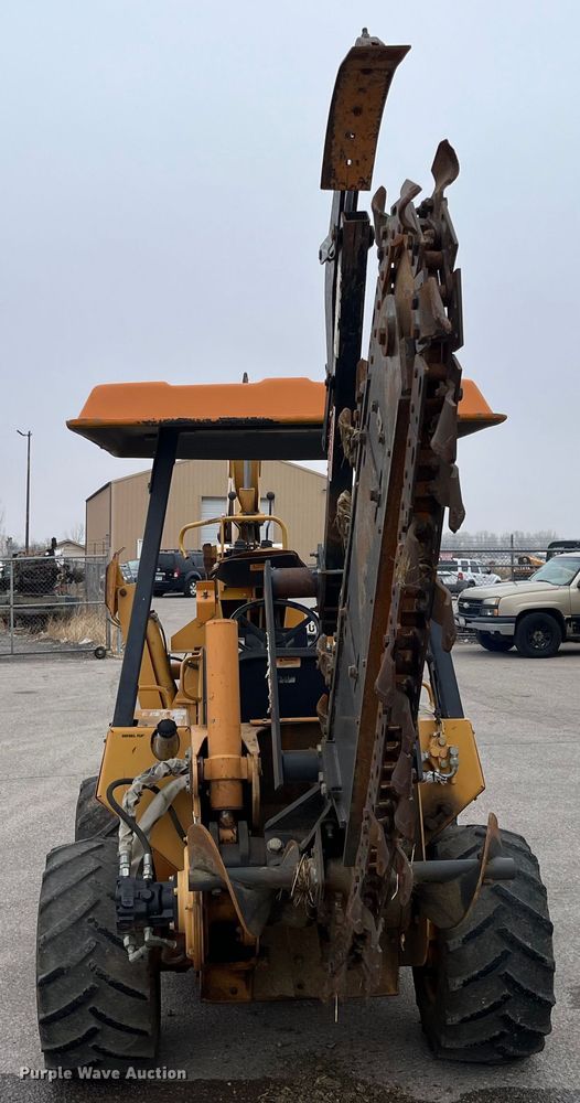 image for item DQ5061 1995 Case 560  trencher